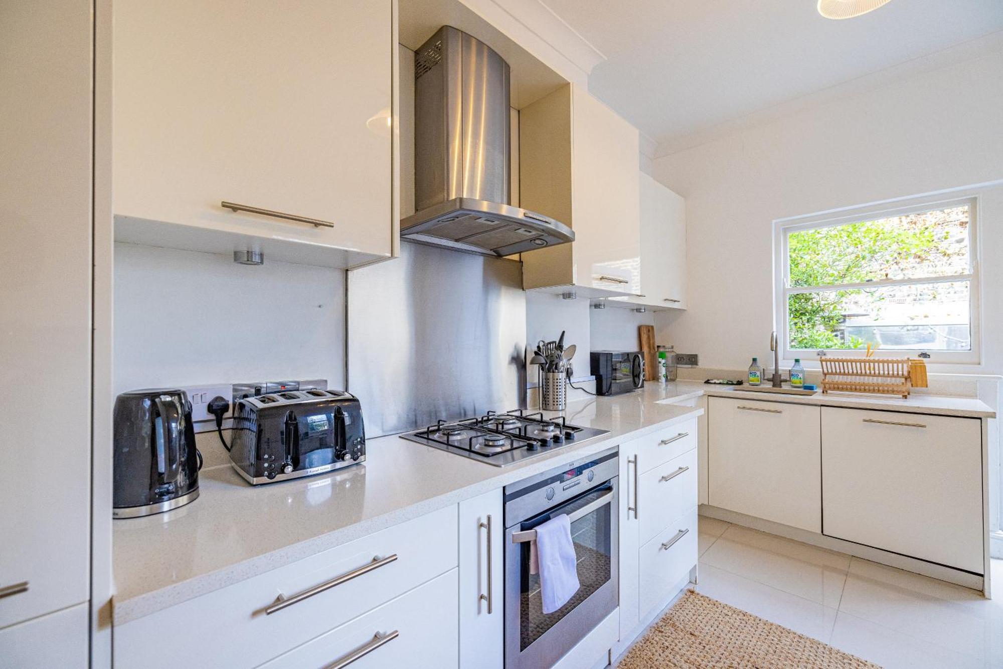 Gorgeous 3 B Edroom Home In Little Venice Лондон Екстериор снимка