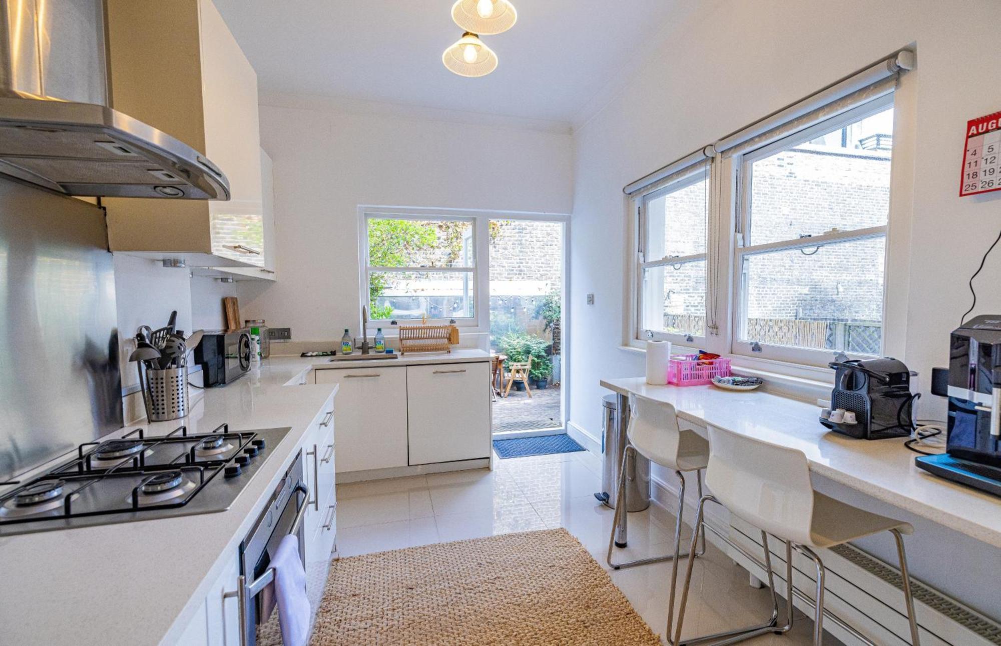 Gorgeous 3 B Edroom Home In Little Venice Лондон Екстериор снимка