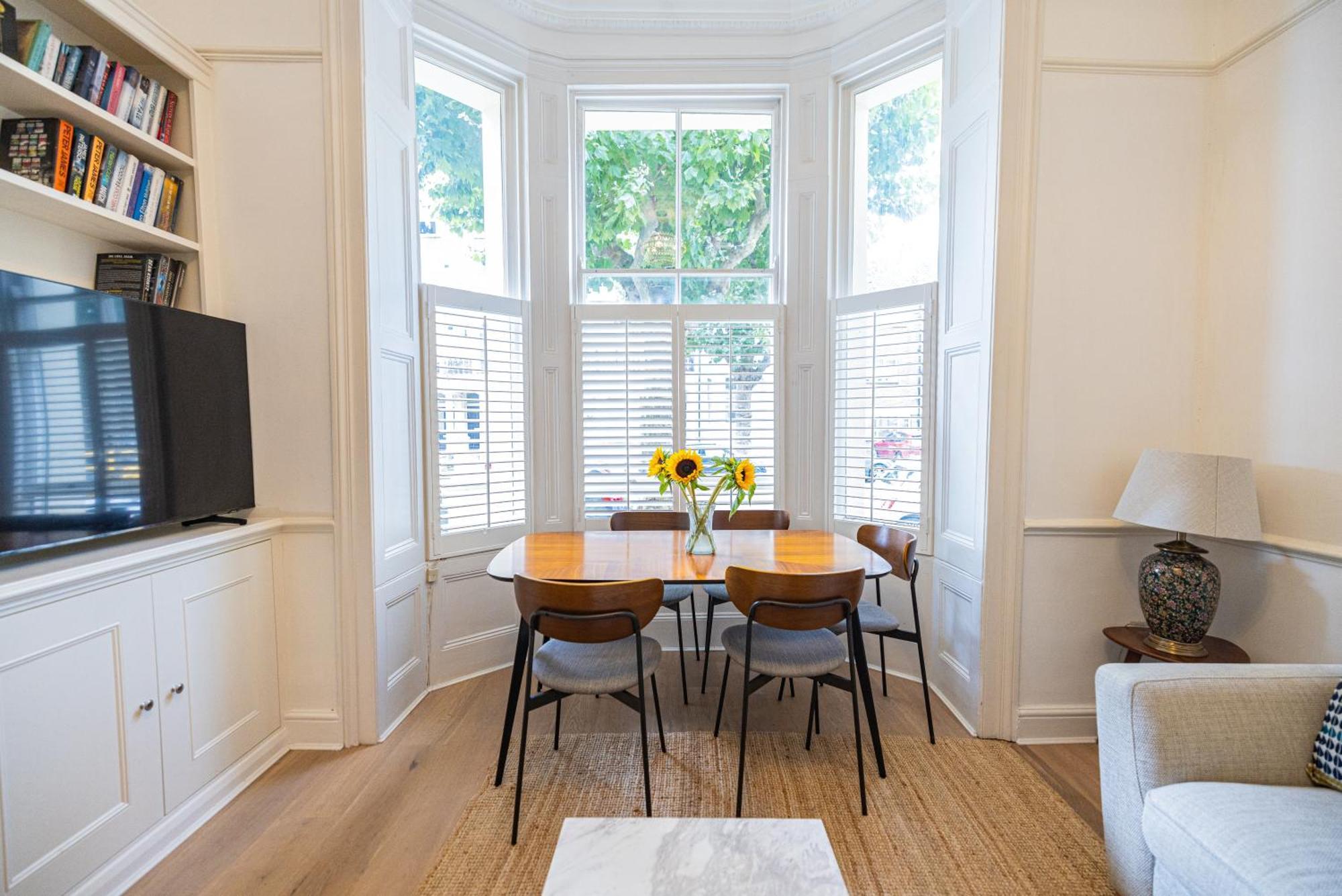 Gorgeous 3 B Edroom Home In Little Venice Лондон Екстериор снимка